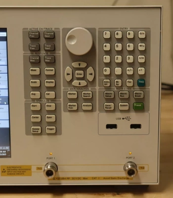 Векторный анализатор цепей Keysight E5061B c опцией 235